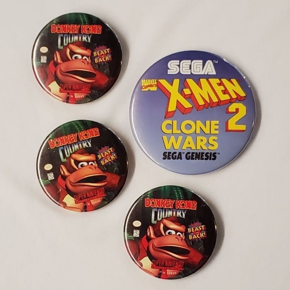 Super Nintendo and Sega Genesis Gaming Promotional Pins